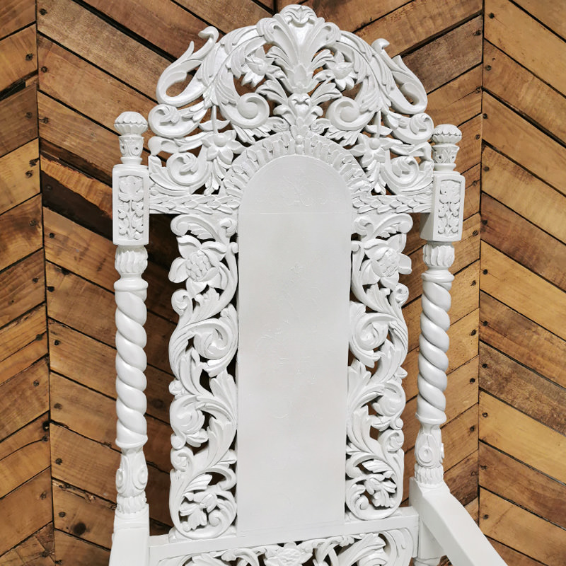 Pearlescent Throne Chair 2